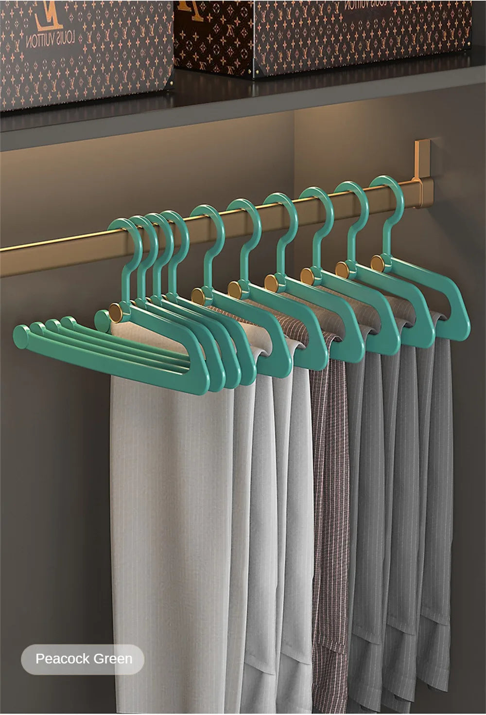 Retractable coat rack - Free shipping
