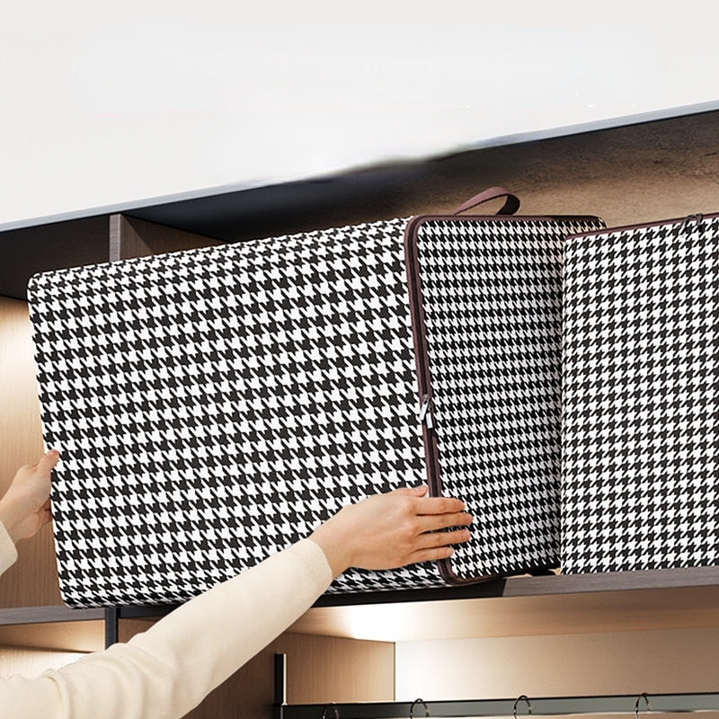 Max Plaid Organizer - Bed Linens 